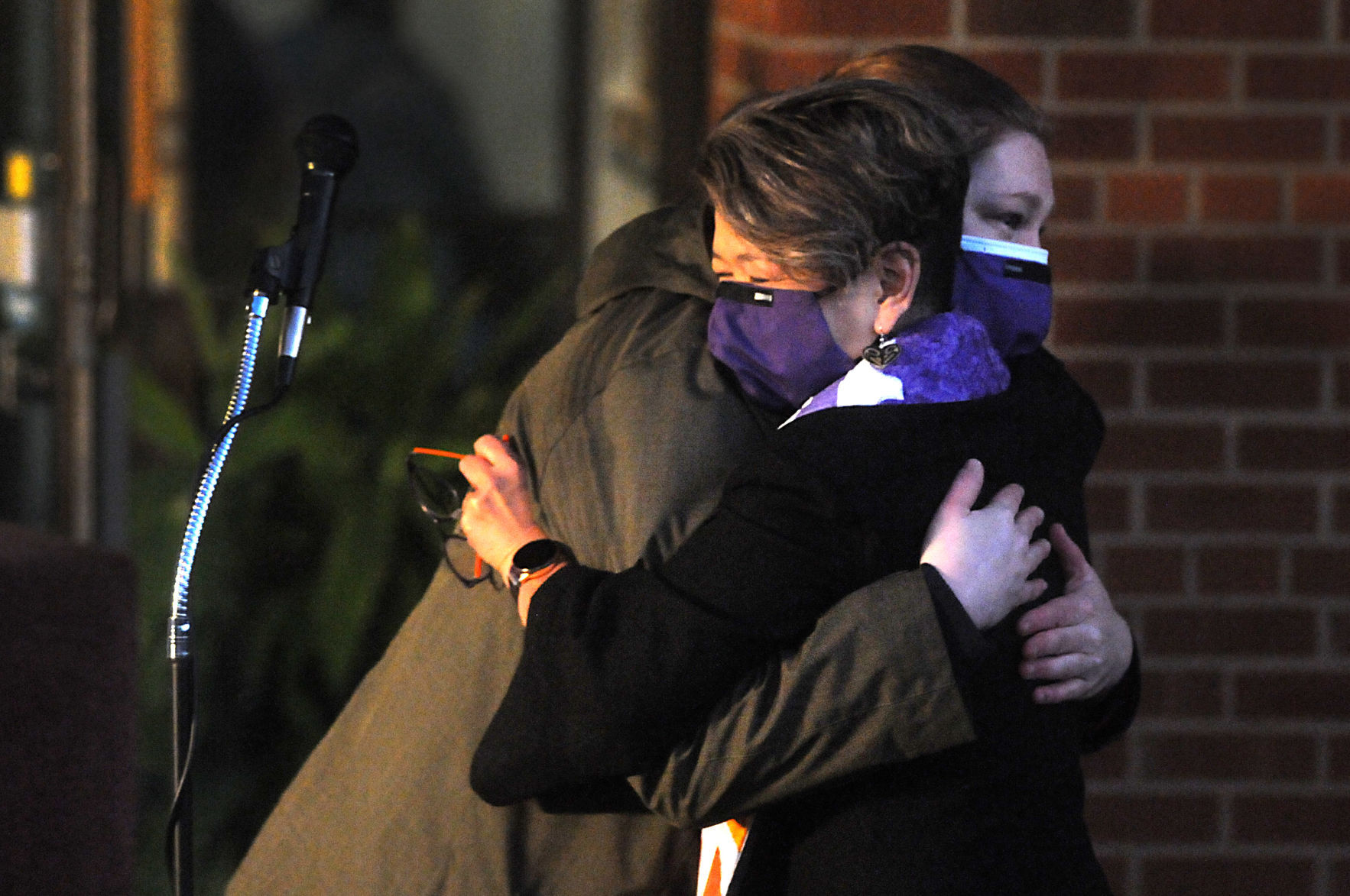 Mourning Into Unity vigil recognizes COVID-19 losses, struggles